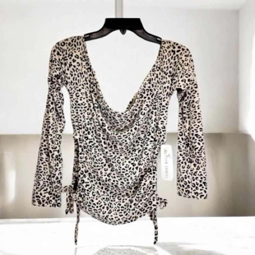 * Orange kiss 1X Women off the shoulder long sleeve top animal print